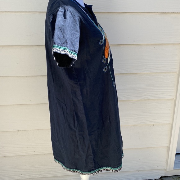 BOHO BEACHY dress navy with embroidered front sleeves and hem sz L 100% cotton - Picture 2 of 6